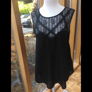 💜Bundle 3/ $20💜 Black Lace Top